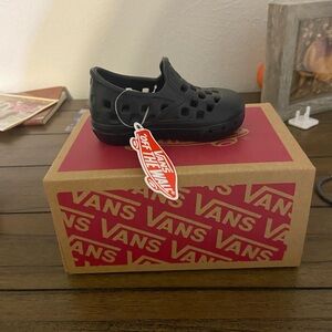 NWT Vans Kids Black Slip-On Sandals